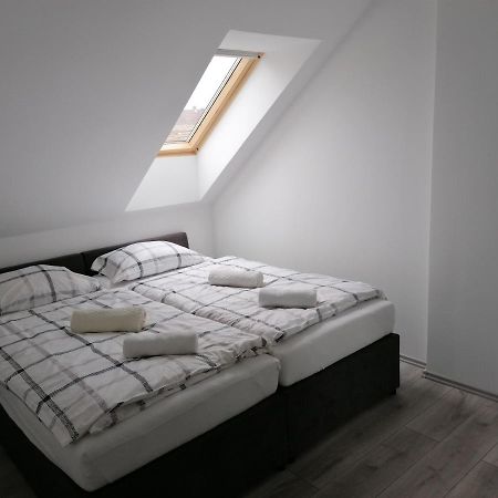 Mohacs Apartman エクステリア 写真