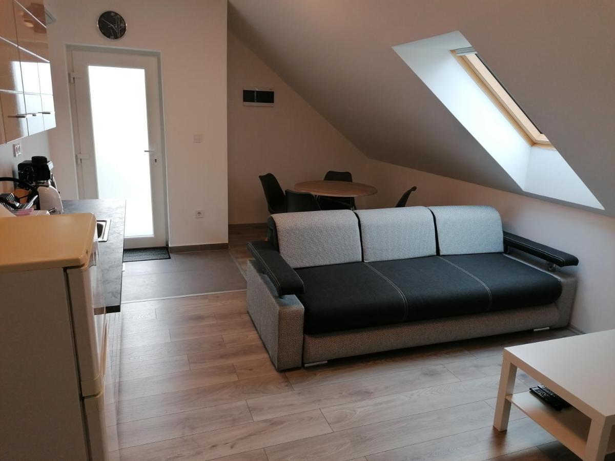 Mohacs Apartman エクステリア 写真