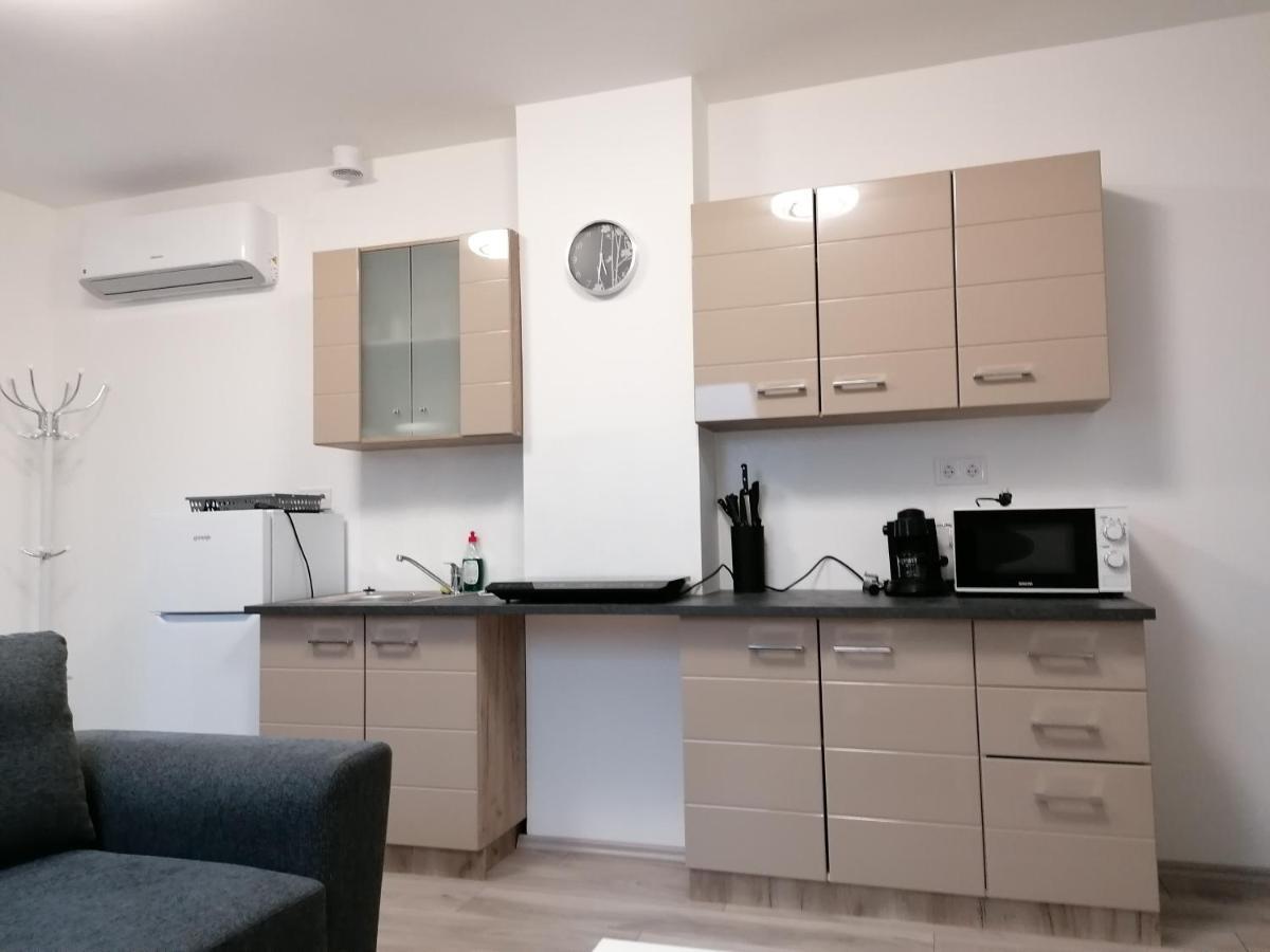 Mohacs Apartman エクステリア 写真