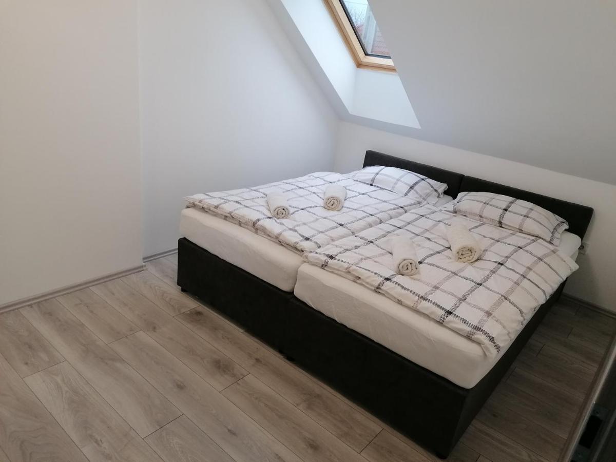Mohacs Apartman エクステリア 写真